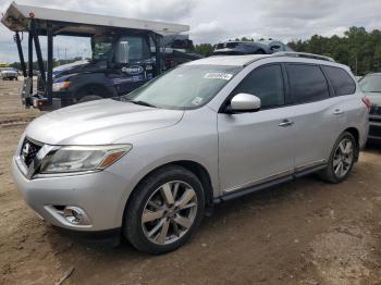  Salvage Nissan Pathfinder