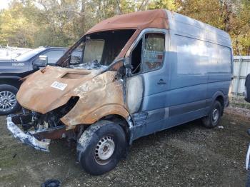  Salvage Mercedes-Benz Sprinter