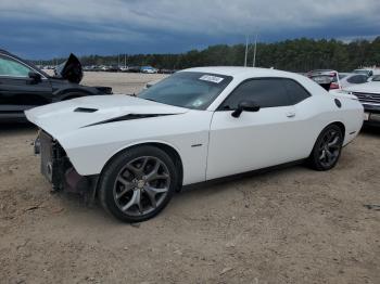  Salvage Dodge Challenger