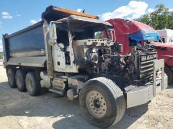  Salvage Mack 700 Gu700