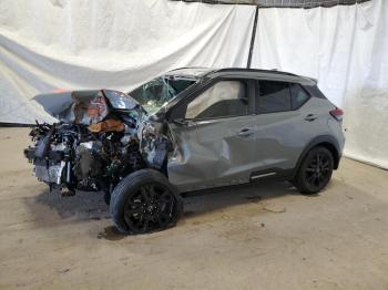  Salvage Nissan Kicks