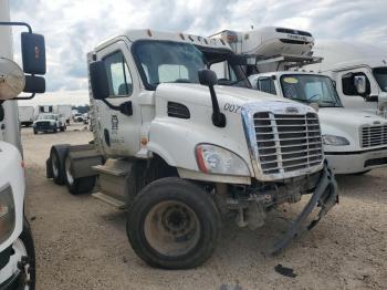  Salvage Freightliner Cascadia 1