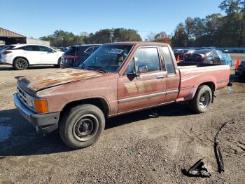  Salvage Toyota Pickup