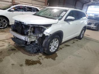  Salvage Toyota Highlander