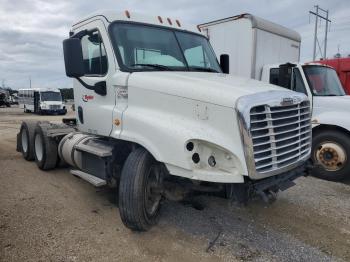  Salvage Freightliner Cascadia 1