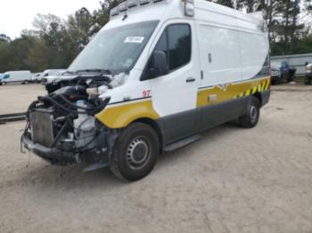  Salvage Mercedes-Benz Sprinter