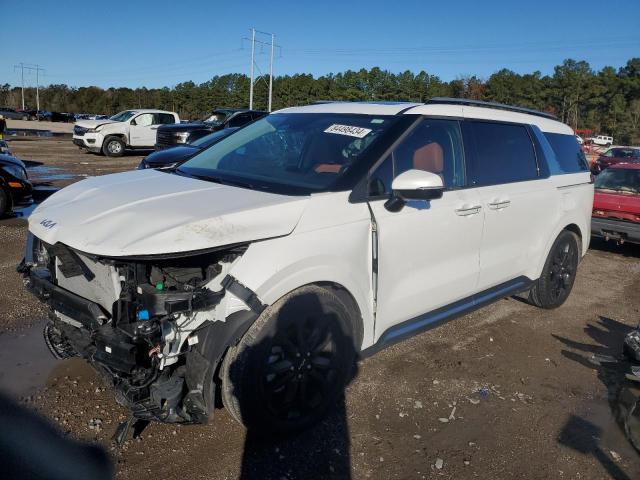  Salvage Kia Carnival