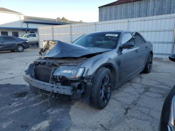  Salvage Chrysler 300