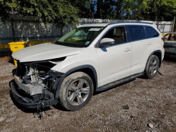  Salvage Toyota Highlander