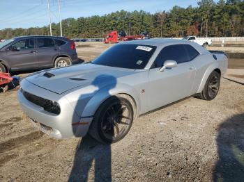  Salvage Dodge Challenger