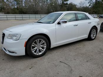  Salvage Chrysler 300