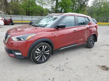  Salvage Nissan Kicks