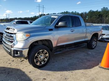  Salvage Toyota Tundra