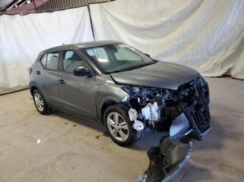  Salvage Nissan Kicks