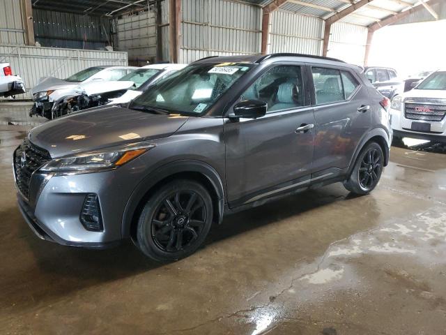  Salvage Nissan Kicks