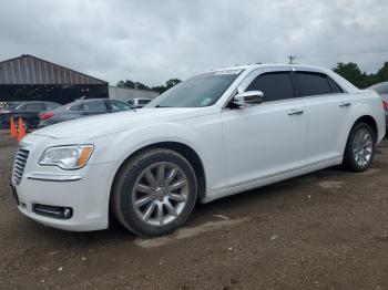  Salvage Chrysler 300