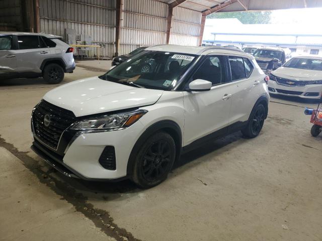  Salvage Nissan Kicks