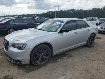  Salvage Chrysler 300