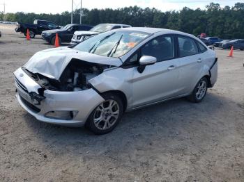  Salvage Ford Fiesta