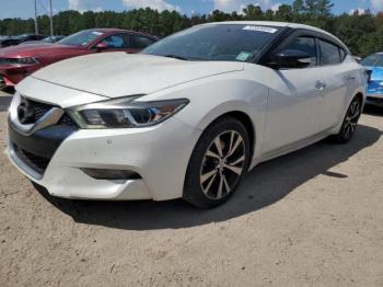 Salvage Nissan Maxima
