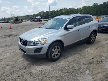  Salvage Volvo XC60