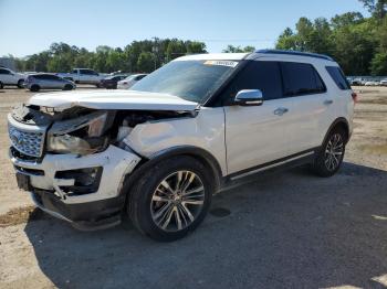  Salvage Ford Explorer