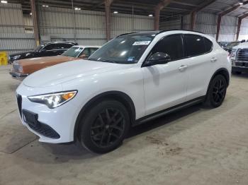  Salvage Alfa Romeo Stelvio