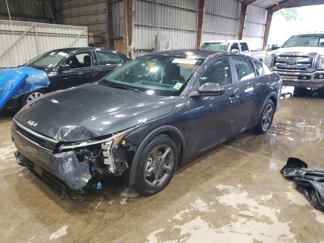  Salvage Kia K4 Lx