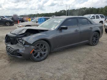  Salvage Chrysler 300