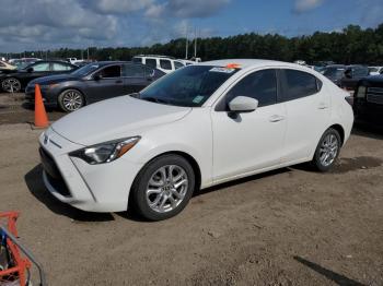  Salvage Toyota Yaris