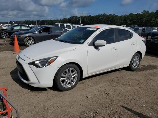  Salvage Toyota Yaris