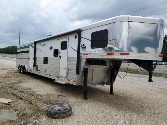  Salvage Lako Trailer