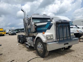  Salvage Western Star Auto Ca Convention
