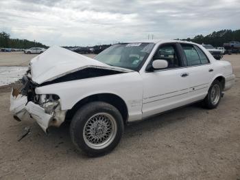  Salvage Ford Crown Vic