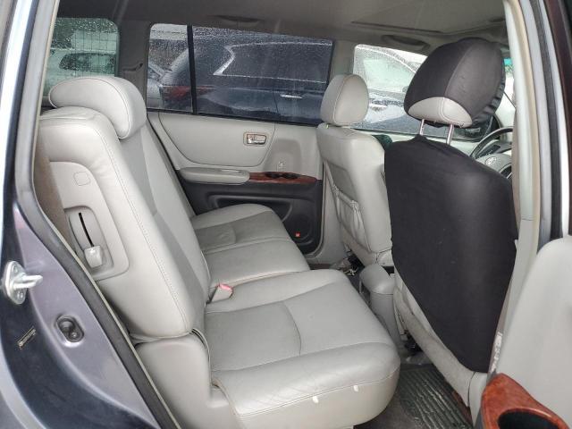 Toyota Highlander Sport Image 11