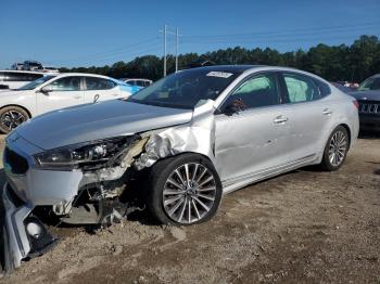  Salvage Kia Cadenza