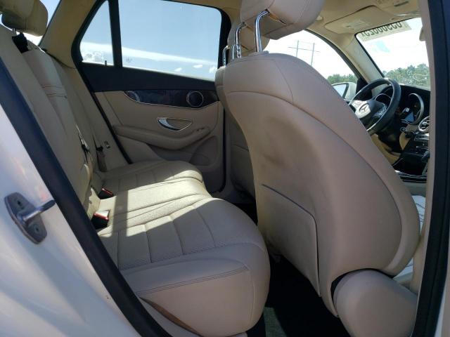 Mercedes-Benz GLC 300 Image 11