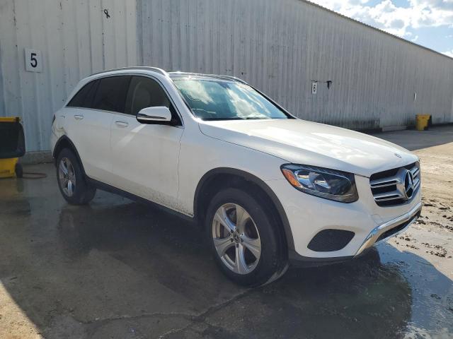 Mercedes-Benz GLC 300 Image 12