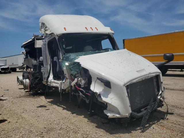  Salvage Freightliner Cascadia 1