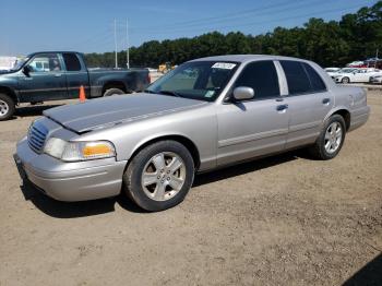  Salvage Ford Crown Vic