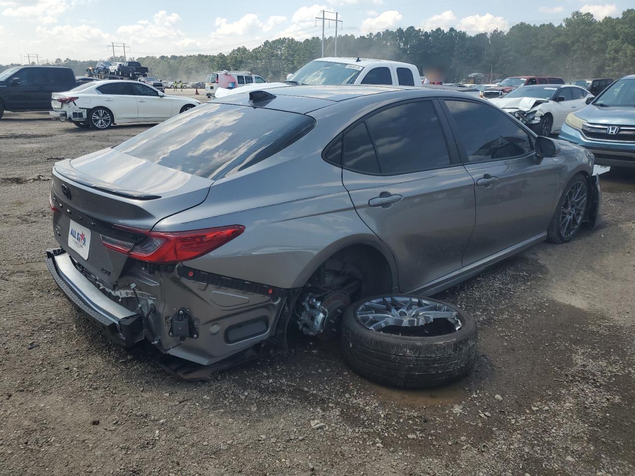 Toyota Camry Xse Image 11