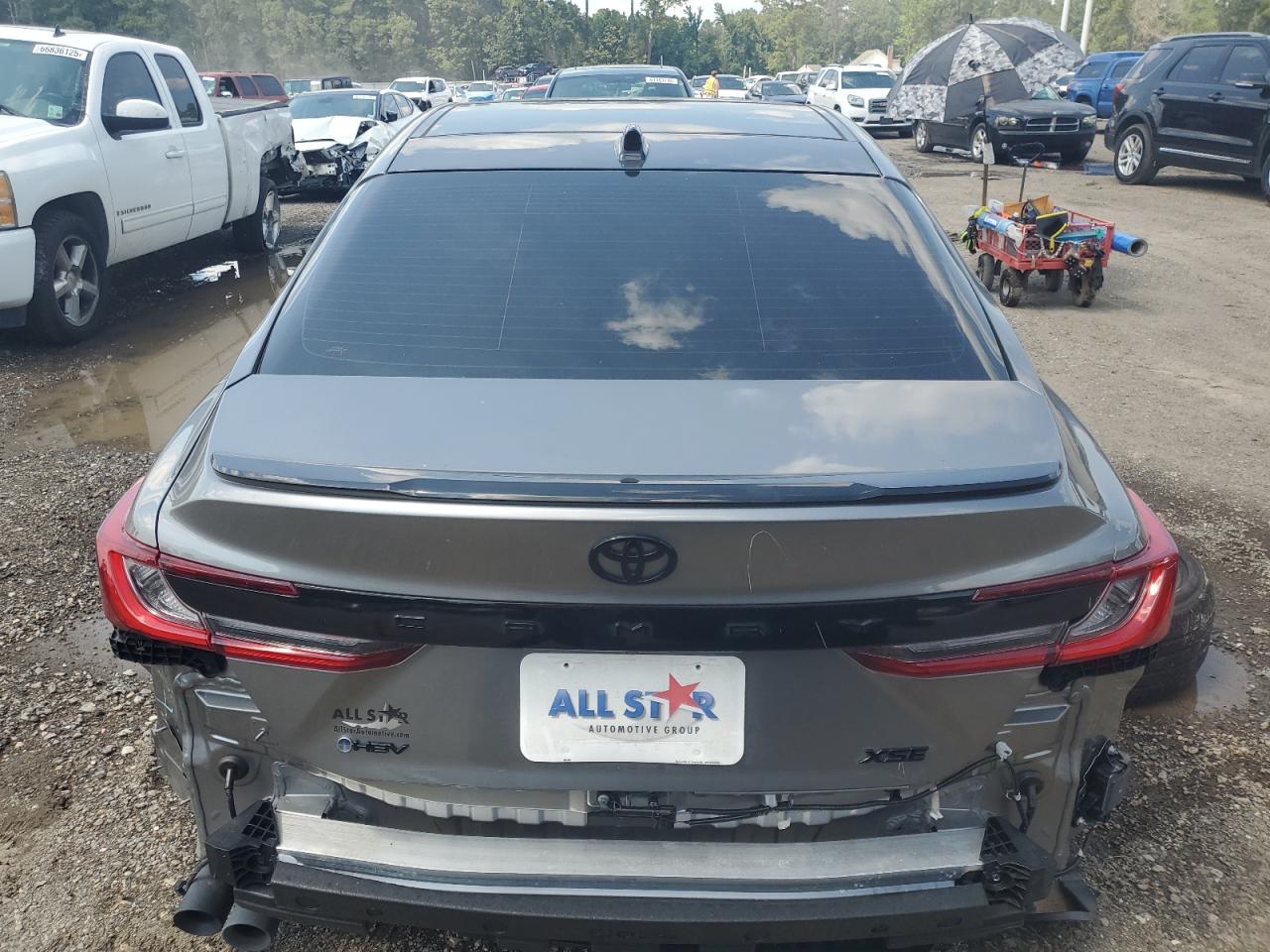 Toyota Camry Xse Image 4