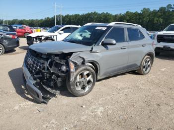  Salvage Hyundai VENUE