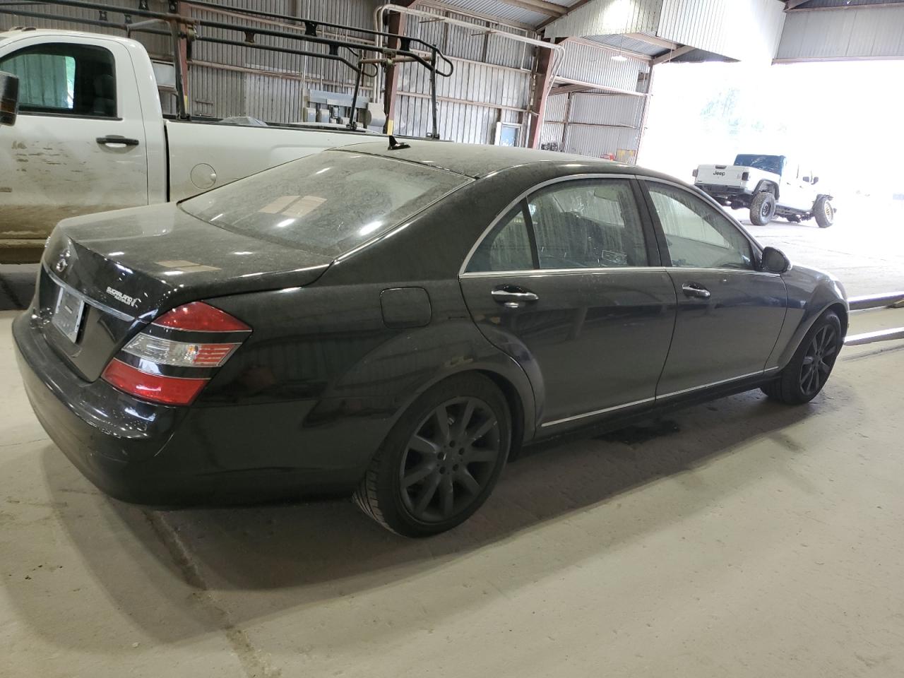 Mercedes-Benz Cls-class 550 Image 11