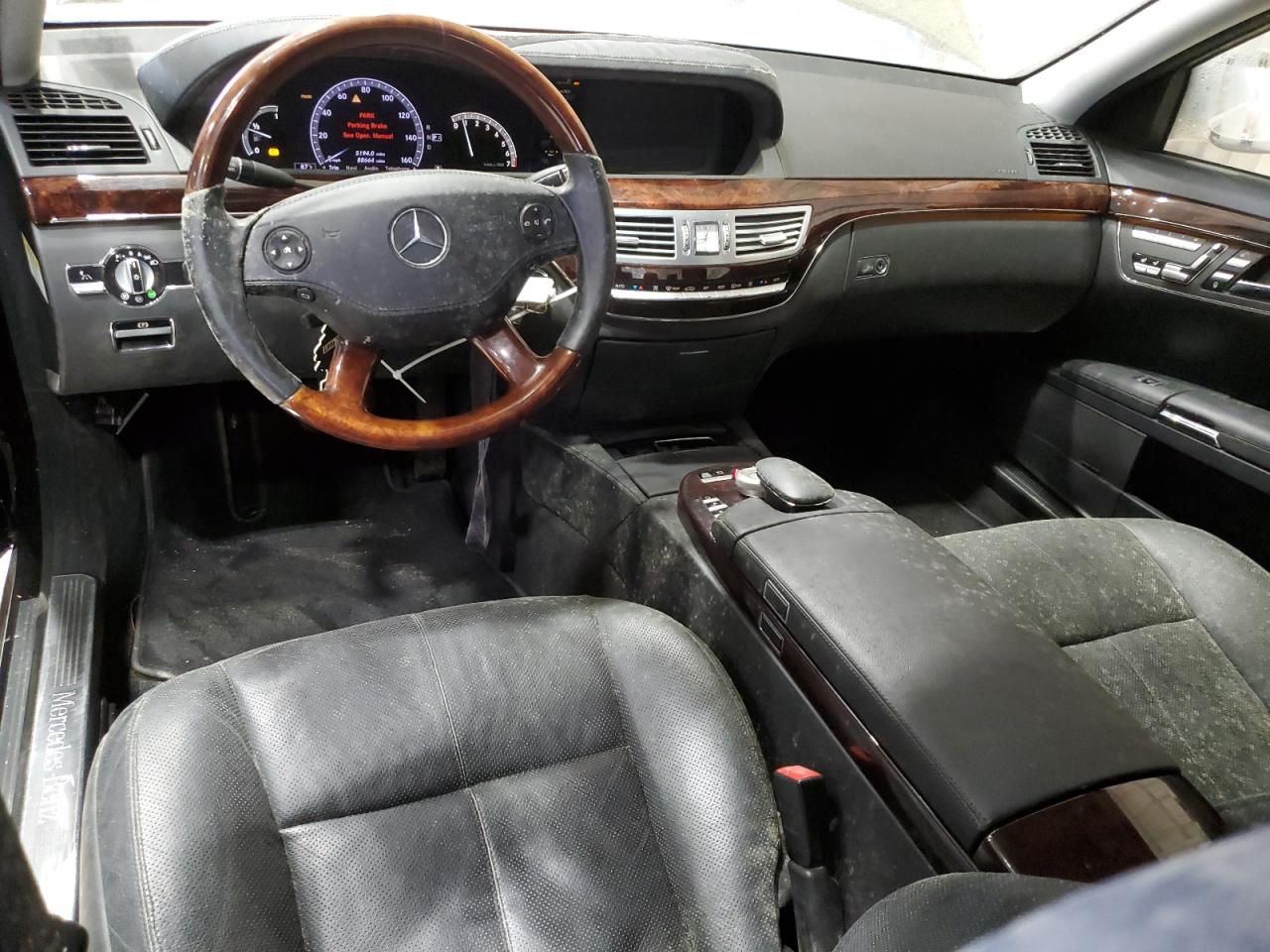 Mercedes-Benz Cls-class 550 Image 8