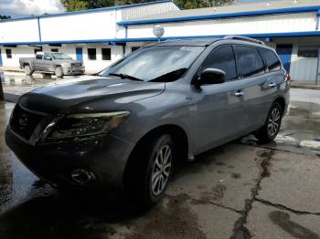  Salvage Nissan Pathfinder