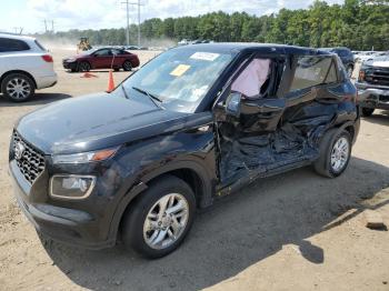  Salvage Hyundai VENUE