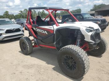  Salvage Honda Sxs1000 S2r