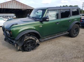  Salvage Ford Bronco