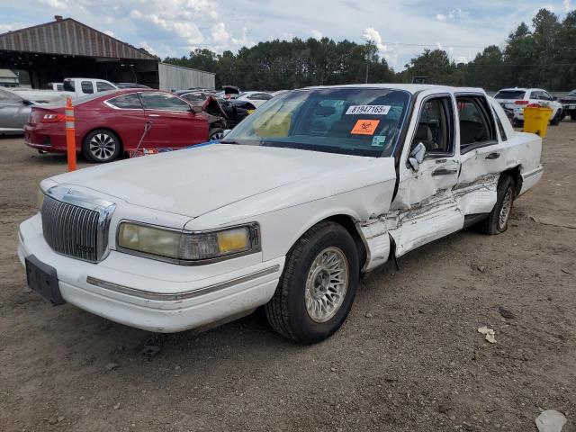  Salvage Lincoln Towncar